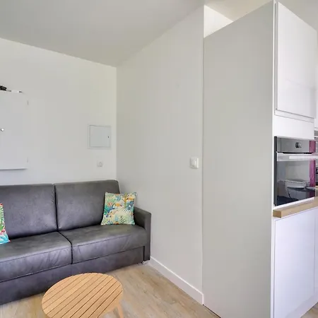Apartment Sweet In The Heat Of The 15th *