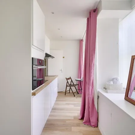 Apartment Sweet In The Heat Of The 15th Paris